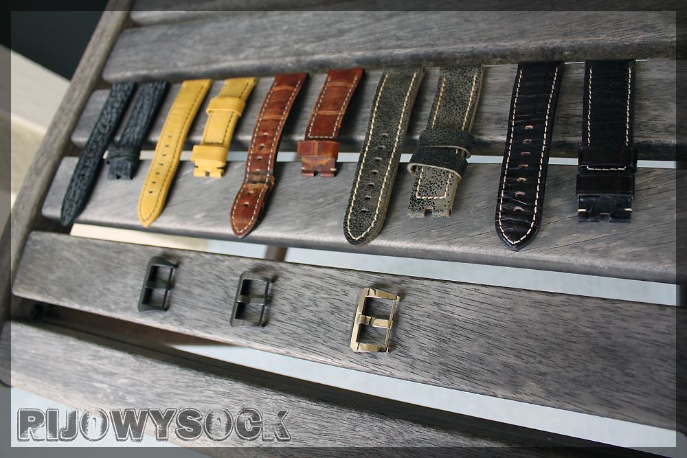 Straps2.jpg