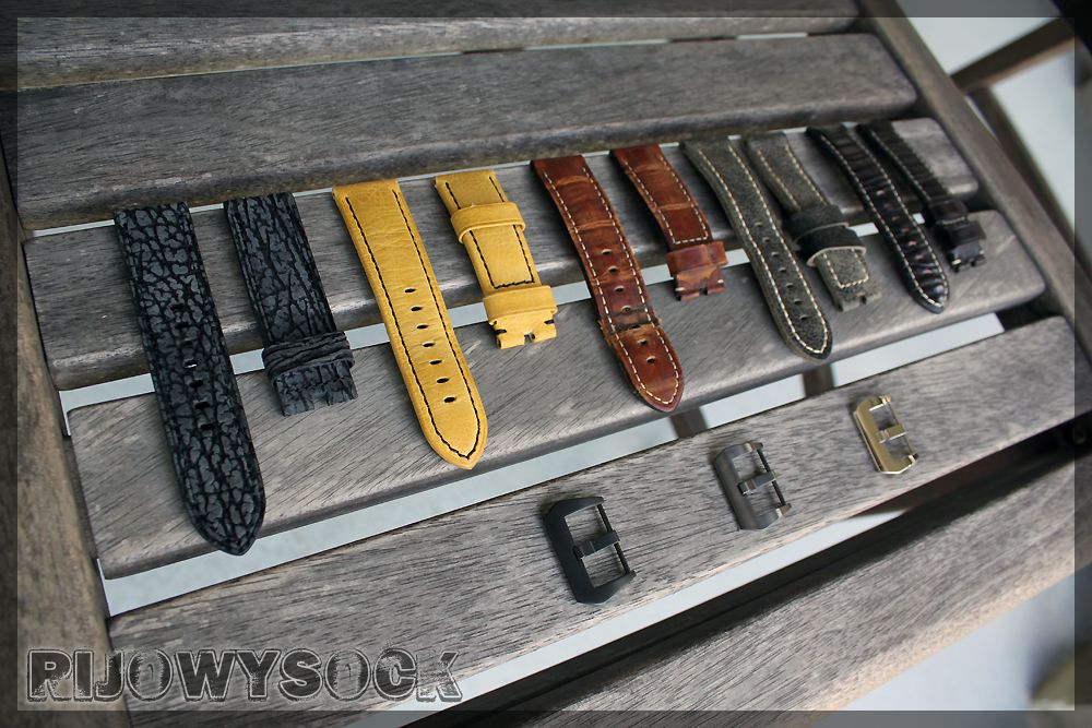 Straps3.jpg