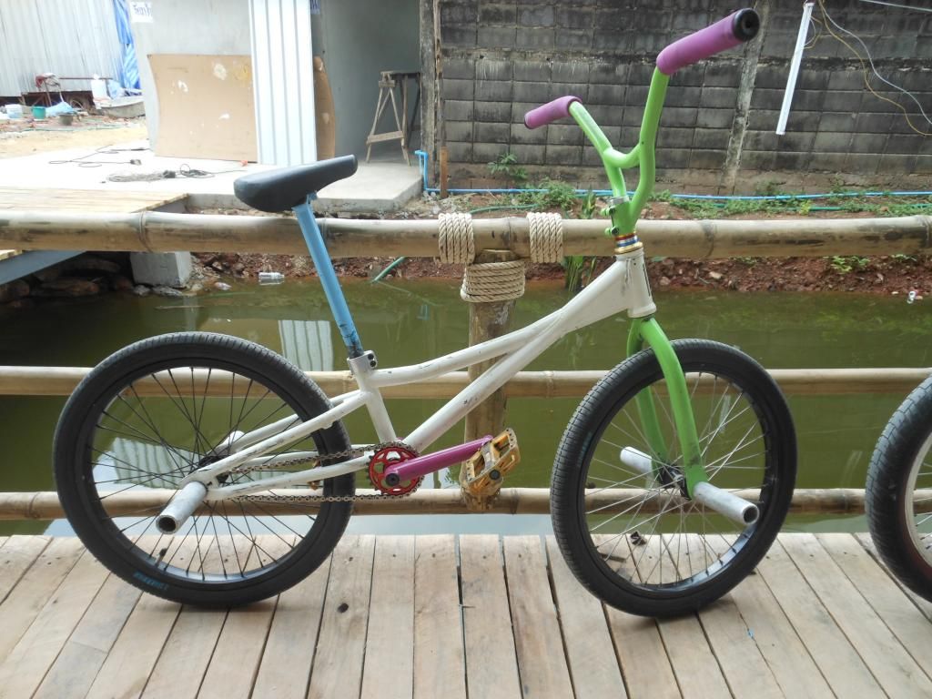 http://i85.photobucket.com/albums/k47/bmxmuseumdotcom/Bangkok%20bmx%20show%202014/DSCN7148.jpg
