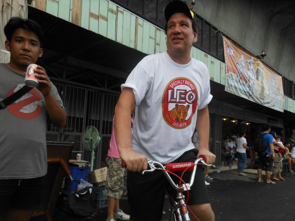 http://i85.photobucket.com/albums/k47/bmxmuseumdotcom/Bangkok%20bmx%20show%202014/DSCN7179.jpg