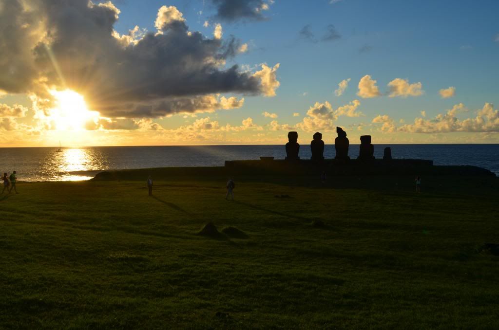 Ahu Tahai, nuestro primer encuentro con los Moais - Crónica de un viaje inolvidable a Rapa Nui (2)
