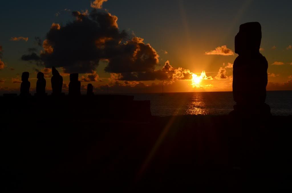 Ahu Tahai, nuestro primer encuentro con los Moais - Crónica de un viaje inolvidable a Rapa Nui (4)