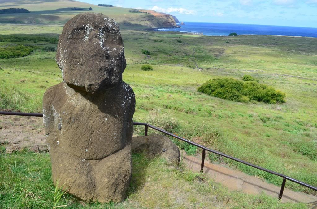 Cueva de Ana Kai Tangata y la visita más esperada: Rano Raraku - Crónica de un viaje inolvidable a Rapa Nui (14)