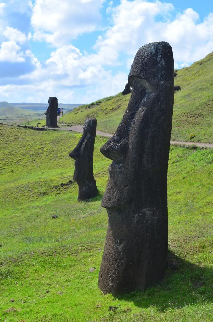 Cueva de Ana Kai Tangata y la visita más esperada: Rano Raraku - Crónica de un viaje inolvidable a Rapa Nui (16)