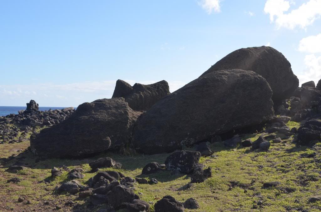 Cueva de Ana Kai Tangata y la visita más esperada: Rano Raraku - Crónica de un viaje inolvidable a Rapa Nui (26)