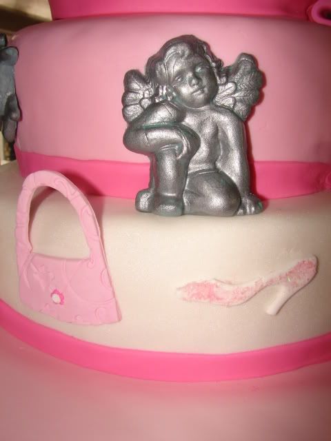 http://i85.photobucket.com/albums/k58/anjahuizinga/taarten/DSC00154.jpg