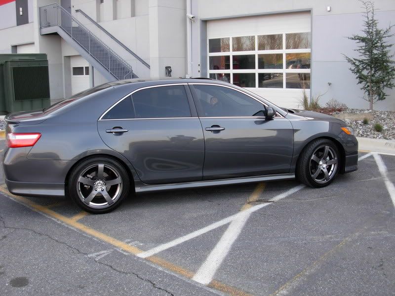 2007 Toyota camry rims and tires