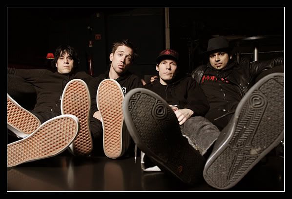 billy-talent08.jpg Billy Talent image by edemonium billy-talent08.jpg Billy Talent image by edemonium