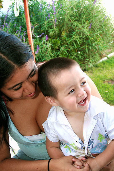 IMAGE: http://i85.photobucket.com/albums/k64/aerisrinoa123/Photography/Img_0756.png