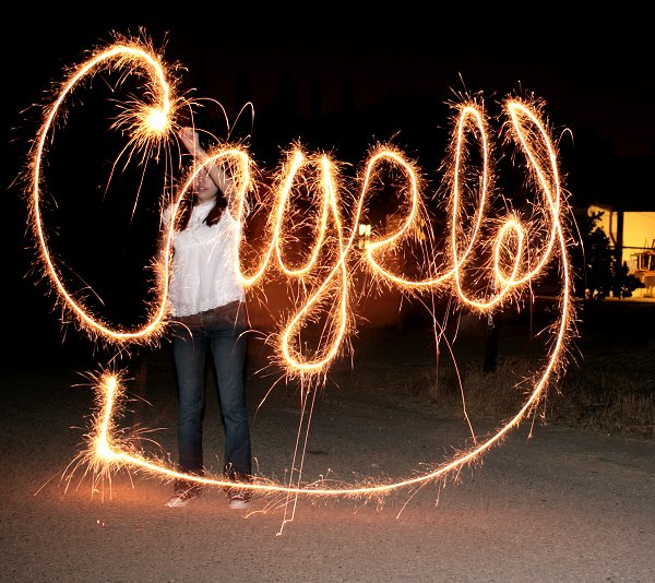 IMAGE: http://i85.photobucket.com/albums/k64/aerisrinoa123/Photography/Img_2675.png