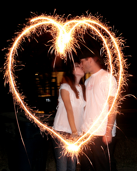 IMAGE: http://i85.photobucket.com/albums/k64/aerisrinoa123/Photography/Img_2682.png