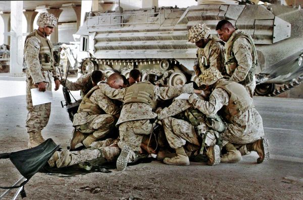 TROOPS PRAYER Pictures, Images and Photos